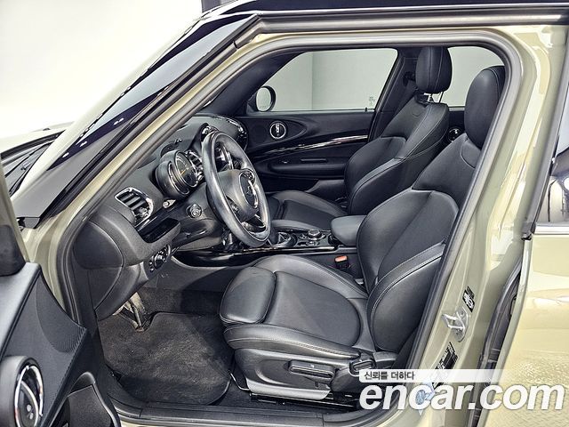 MINI Cooper Clubman Untied suit Edition 2nd 2019 — фото 8