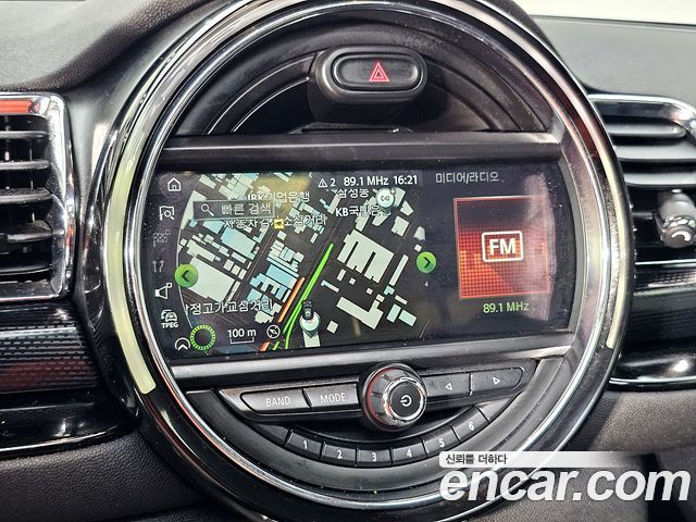 MINI Cooper Clubman Untied suit Edition 2nd 2019 — фото 17