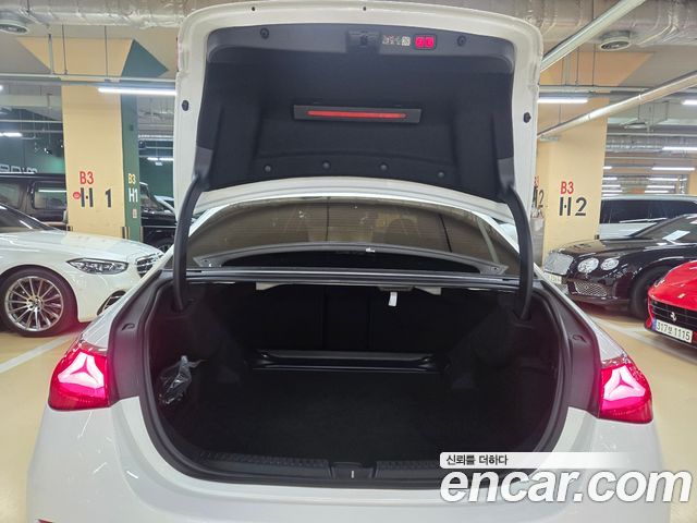 Mercedes-Benz E-Class (W214) E200 Avantgarde 2025 — фото 16
