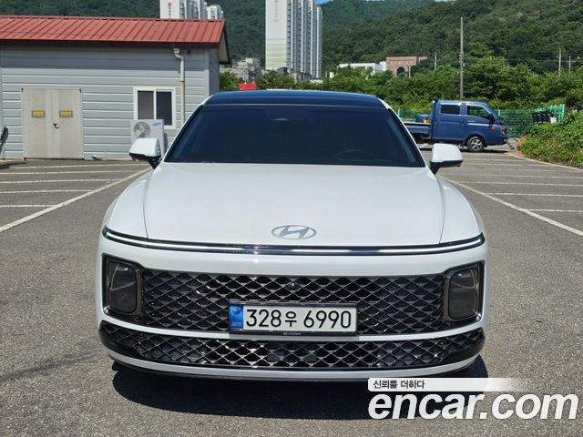 Hyundai Grandeur Hybrid (GN7) Calligraphy