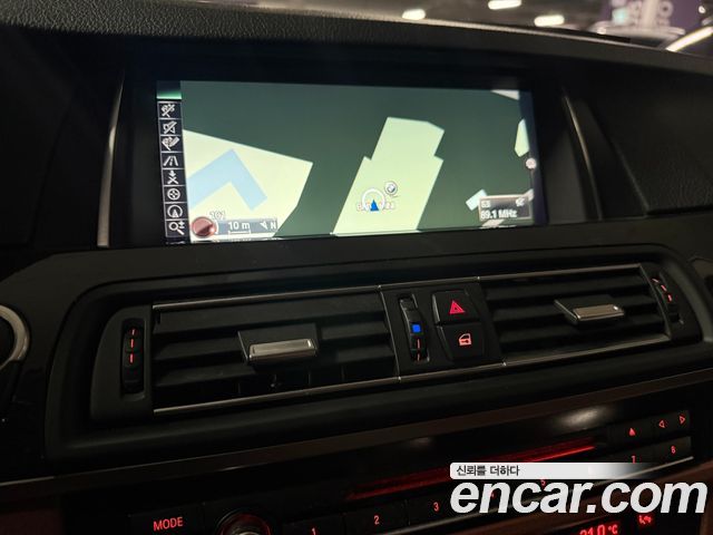 BMW 5 Series (F10) 520d M Aero Dynamic 2016 — фото 11
