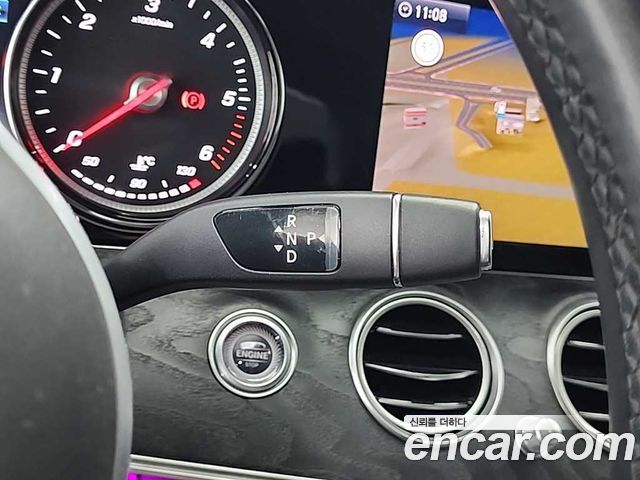 Mercedes-Benz E-Class (W213) E220d Avantgarde 2020 — фото 8