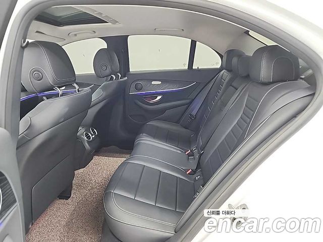 Mercedes-Benz E-Class (W213) E220d Avantgarde 2020 — фото 16