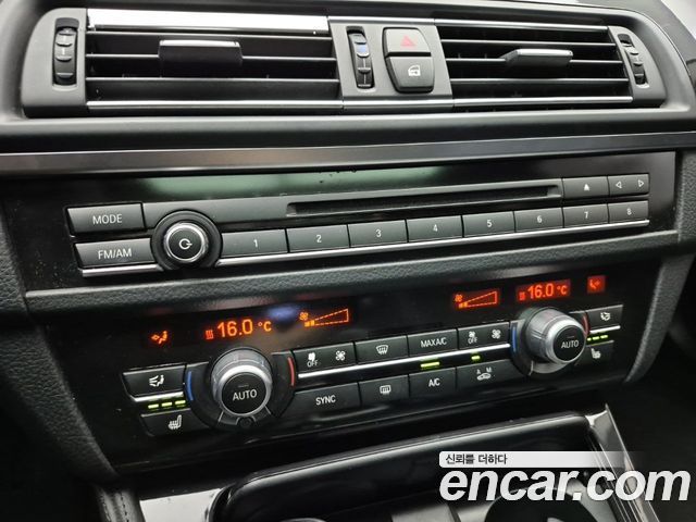 BMW 5 Series (F10) 520d xDrive M Aero Dynamic 2016 — фото 10