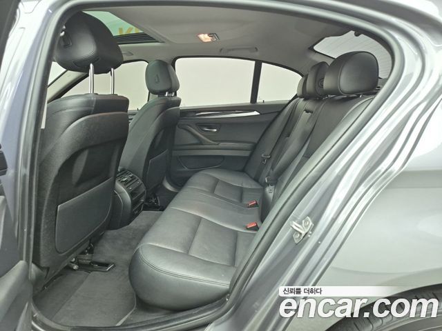 BMW 5 Series (F10) 520d xDrive M Aero Dynamic 2016 — фото 16