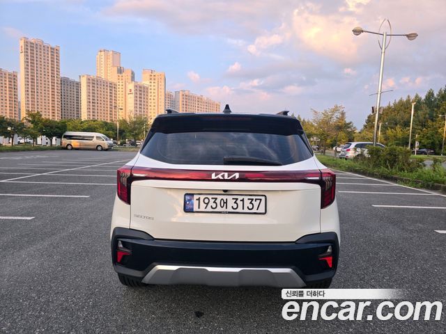 Kia Seltos Gasoline 1.6 Turbo 2WD Signature 2023 — фото 4