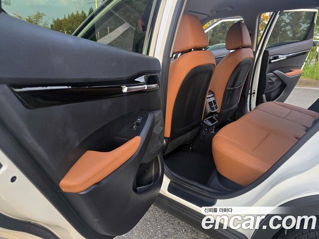 Kia Seltos Gasoline 1.6 Turbo 2WD Signature 2023 — фото 17