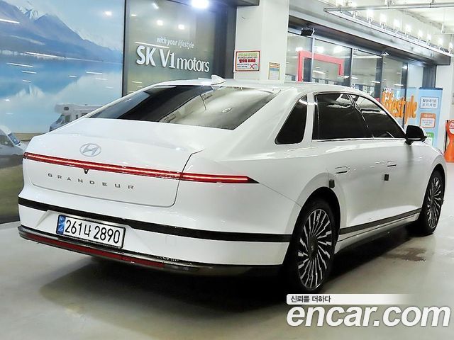 Hyundai Grandeur (GN7) 2,5 Gasoline 2WD Calligraphy 2024 — фото 5