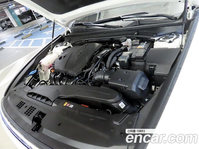 Hyundai Grandeur (GN7) 2,5 Gasoline 2WD Calligraphy 2024 — фото 23