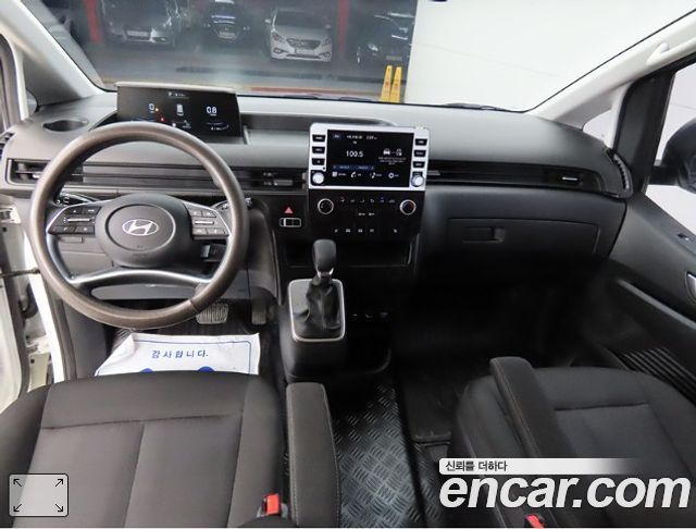 Hyundai Staria Cargo 5-Seater Smart 2025 — фото 7