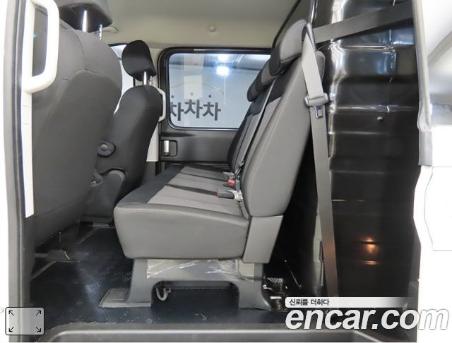 Hyundai Staria Cargo 5-Seater Smart 2025 — фото 15