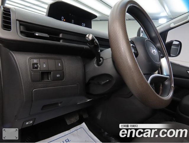 Hyundai Staria Cargo 5-Seater Smart 2025 — фото 19