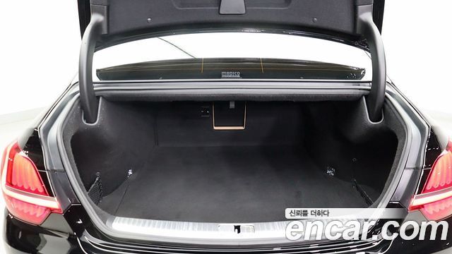 Kia K9 (II) 3.8 GDI AWD Best Selection Ⅱ 2023 — фото 10