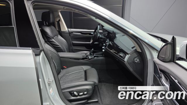 BMW 6 Series GT (G32) 640i xDrive Luxury 2020 — фото 11