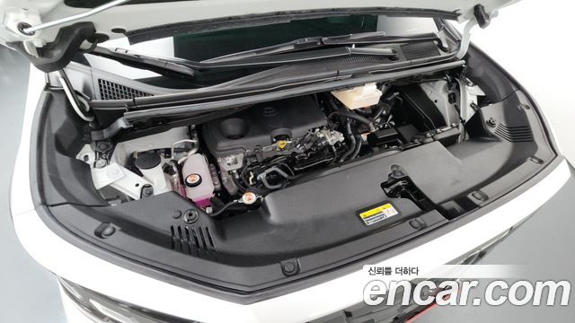 Toyota Alphard (IV) 2.5 HEV Executive AWD 2024 — фото 6