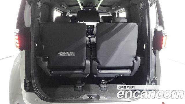 Toyota Alphard (IV) 2.5 HEV Executive AWD 2024 — фото 24