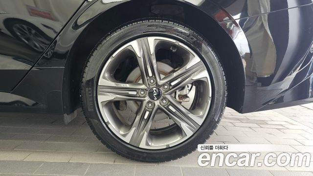 Kia K5 (III) 2.0 Prestige 2022 — фото 21