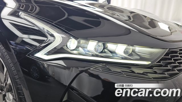 Kia K5 (III) 2.0 Prestige 2022 — фото 22