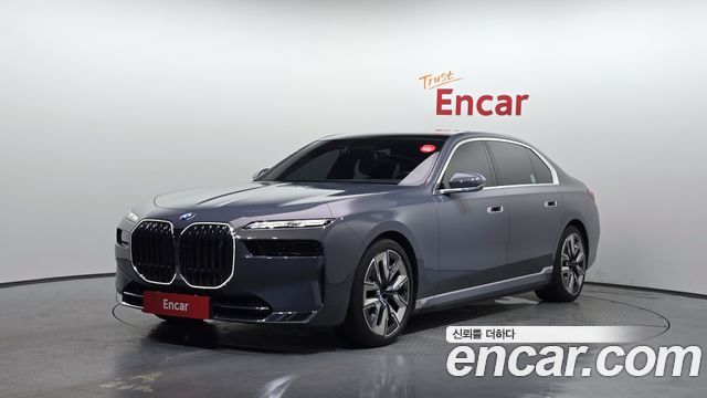 BMW i7 (G70) xDrive 60 Design Pure Excellence 2023 — фото 1