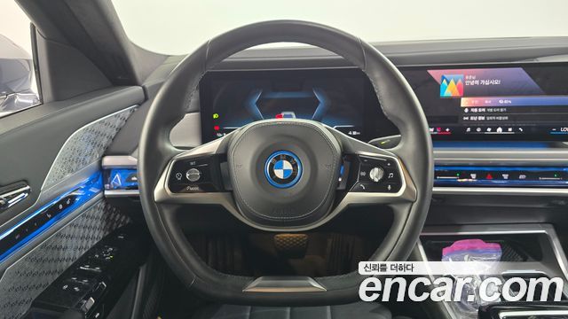 BMW i7 (G70) xDrive 60 Design Pure Excellence 2023 — фото 13
