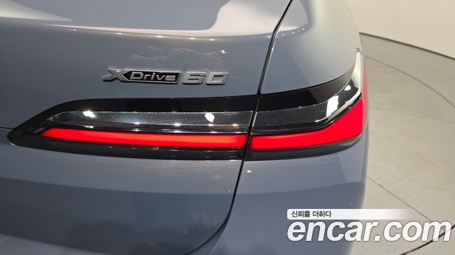 BMW i7 (G70) xDrive 60 Design Pure Excellence 2023 — фото 23