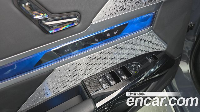 BMW i7 (G70) xDrive 60 Design Pure Excellence 2023 — фото 28