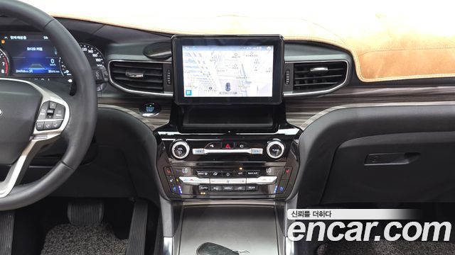 Ford Explorer (VI) 2.3 LimIted 4WD 2021 — фото 14