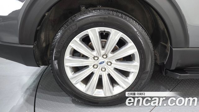 Ford Explorer (VI) 2.3 LimIted 4WD 2021 — фото 21
