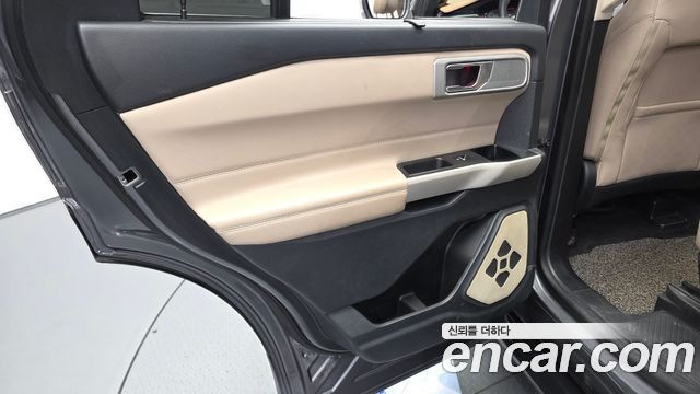 Ford Explorer (VI) 2.3 LimIted 4WD 2021 — фото 25