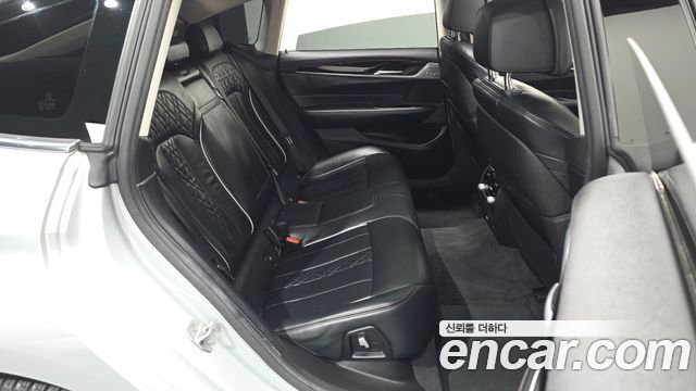 BMW 6 Series GT (G32) 630i xDrive Luxury 2020 — фото 11