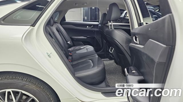 Kia K5 (III) 2.0 Prestige 2023 — фото 12