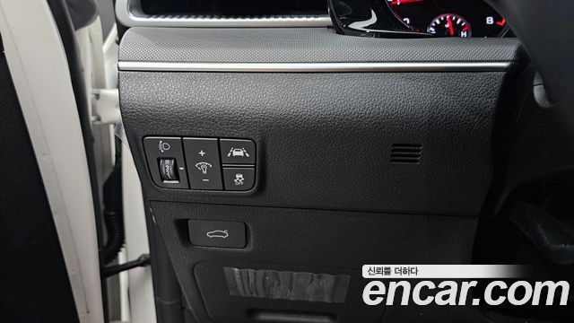 Kia K5 (III) 2.0 Prestige 2023 — фото 17