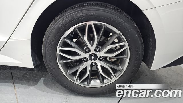 Kia K5 (III) 2.0 Prestige 2023 — фото 21