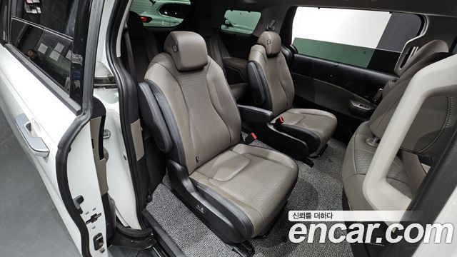 Kia Carnival (IV) HEV 9seater Signature 2024 — фото 12
