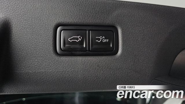 Kia Carnival (IV) HEV 9seater Signature 2024 — фото 27