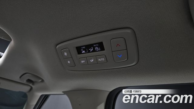 Kia Carnival (IV) HEV 9seater Signature 2024 — фото 28