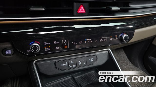 Kia Carnival (IV) HEV 9seater Signature 2024 — фото 32