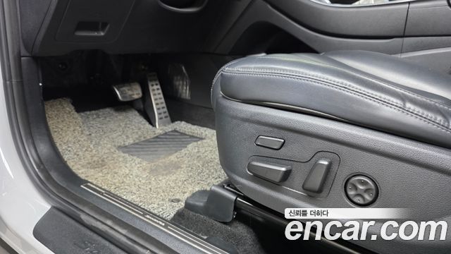 Hyundai Santa Fe Diesel 2.2 2WD Prestige 2021 — фото 28