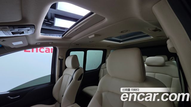 Hyundai Staria Tourer 9-Seater Modern 2022 — фото 16