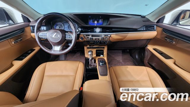 Lexus ES300h premium XV60 2016 — фото 7