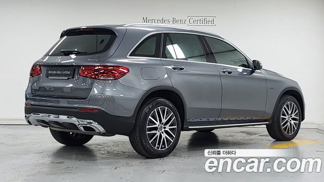 Mercedes-Benz GLC-Class (X253) GLC300e 4MATIC 2021 — фото 2