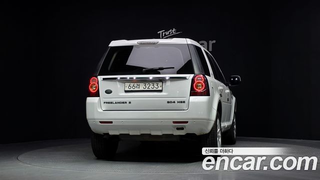 Land Rover Freelander 2 2.2 SD4 HSE 2013 — фото 4