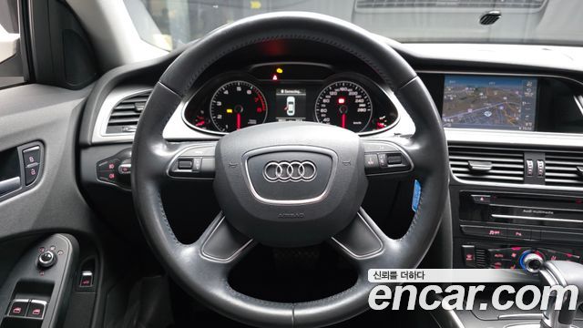 Audi A4 2.0 TFSI Quattro B8 2013 — фото 13