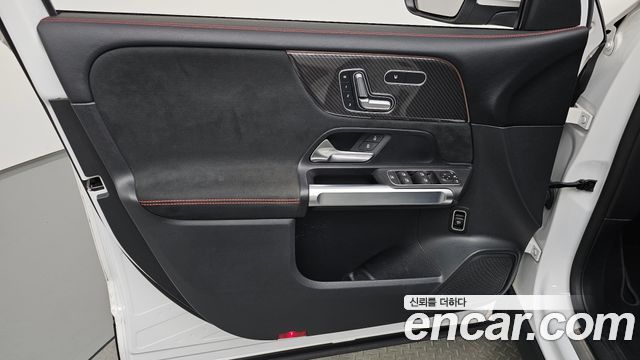 Mercedes-Benz GLB-Class (X247) GLB250 4MATIC 2023 — фото 30