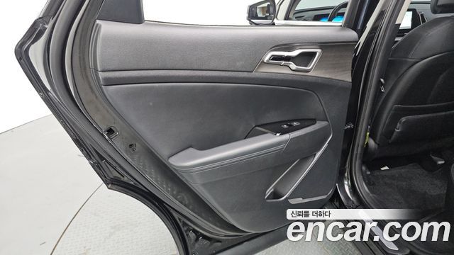 Kia Sportage (V) LPG 2.0 2WD Signature 2023 — фото 31