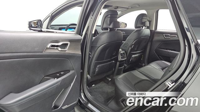 Kia Sportage (V) LPG 2.0 2WD Signature 2023 — фото 32
