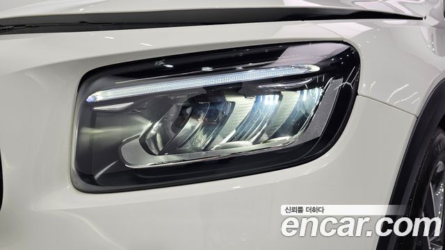 Mercedes-Benz GLB-Class (X247) AMG GLB35 4MATIC 2025 — фото 28