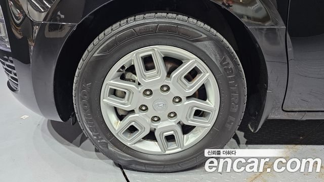 Hyundai Staria L3.5 Cargo 5-Seater Modern 2023 — фото 5