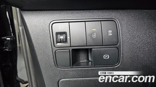 Hyundai Staria L3.5 Cargo 5-Seater Modern 2023 — фото 18