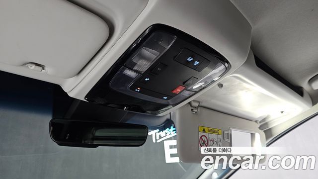 Hyundai Staria L3.5 Cargo 5-Seater Modern 2023 — фото 19
